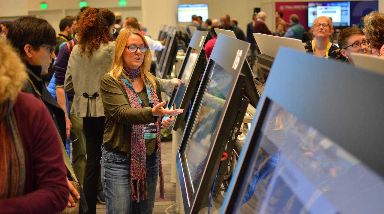 iPosterSessions at AGU 2019 - touch screen presentation