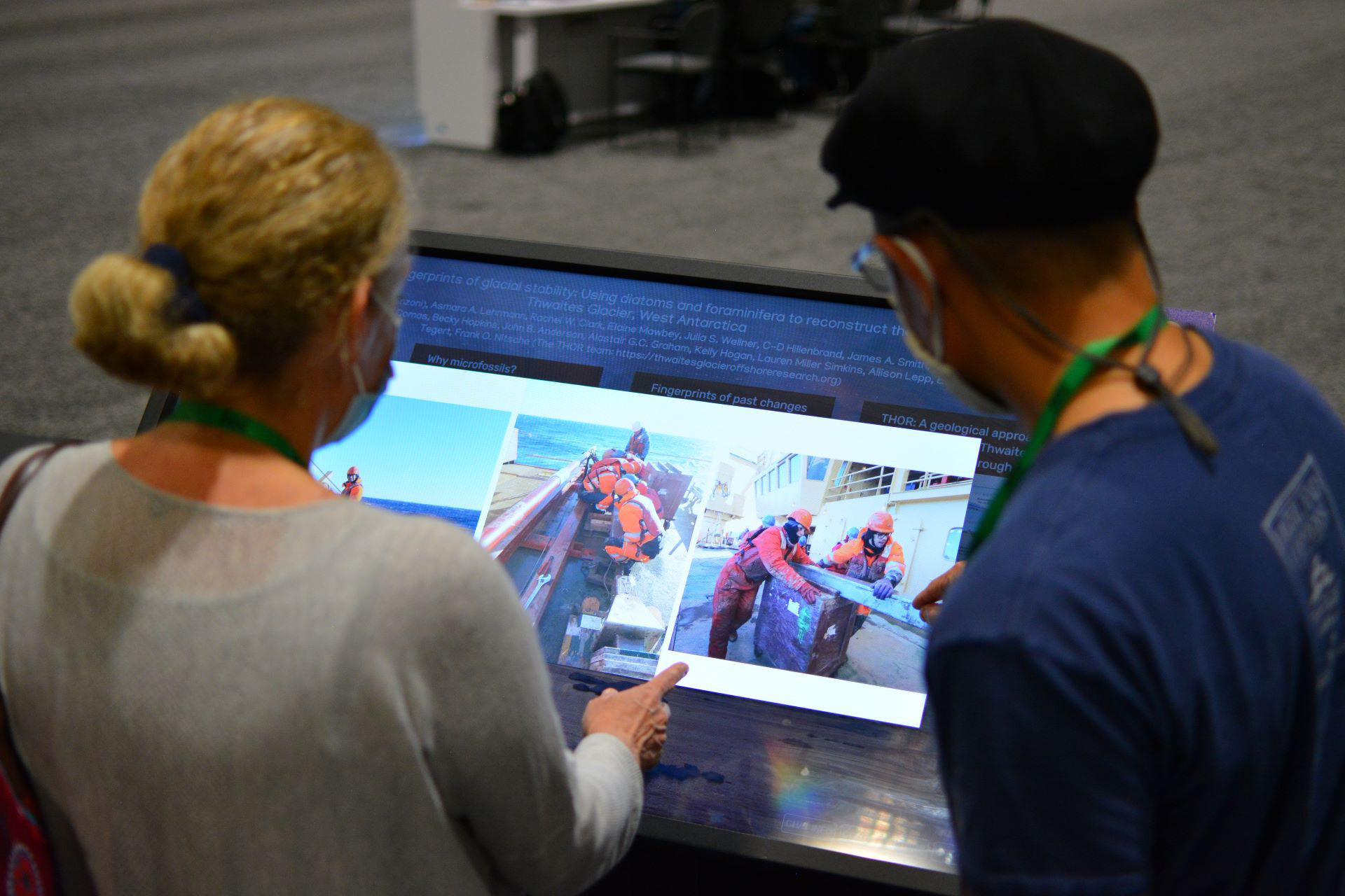 Interactive, multimedia oral & poster sessions - onsite & online